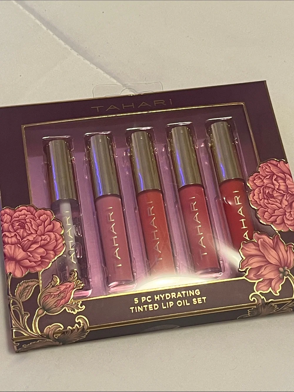 Tahari 5-Piece Hydrating Tinted Lip Oil Set – Clear, Pink & Red Shades NWT